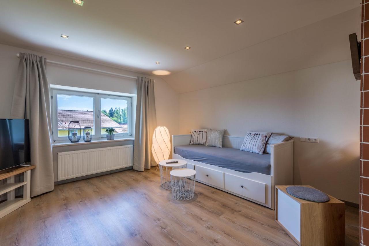Ferienwohnung Linde Taching am See エクステリア 写真